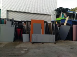 Sedia Kebutuhan Toilet Cubicle